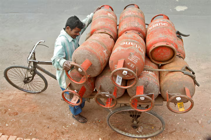 Asia turns to US LPG as Mideast exports plunge